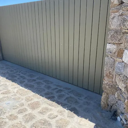 Citadel Natural Stone * Plintri